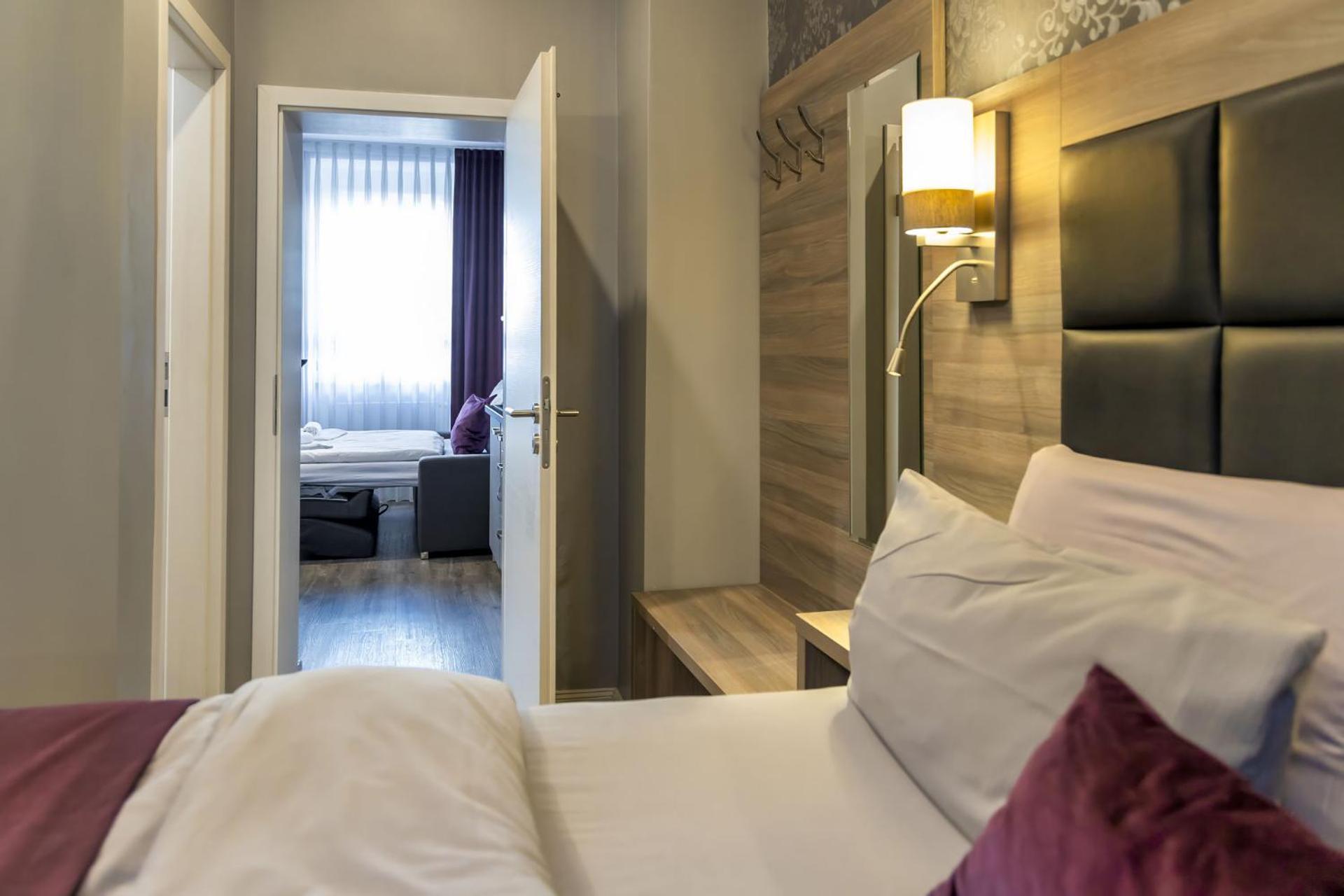 Apartmenthaus Burgenheimat In Rhens Bei Koblenz Esterno foto