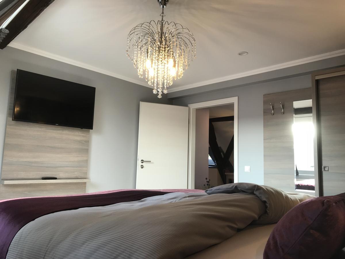 Apartmenthaus Burgenheimat In Rhens Bei Koblenz Esterno foto