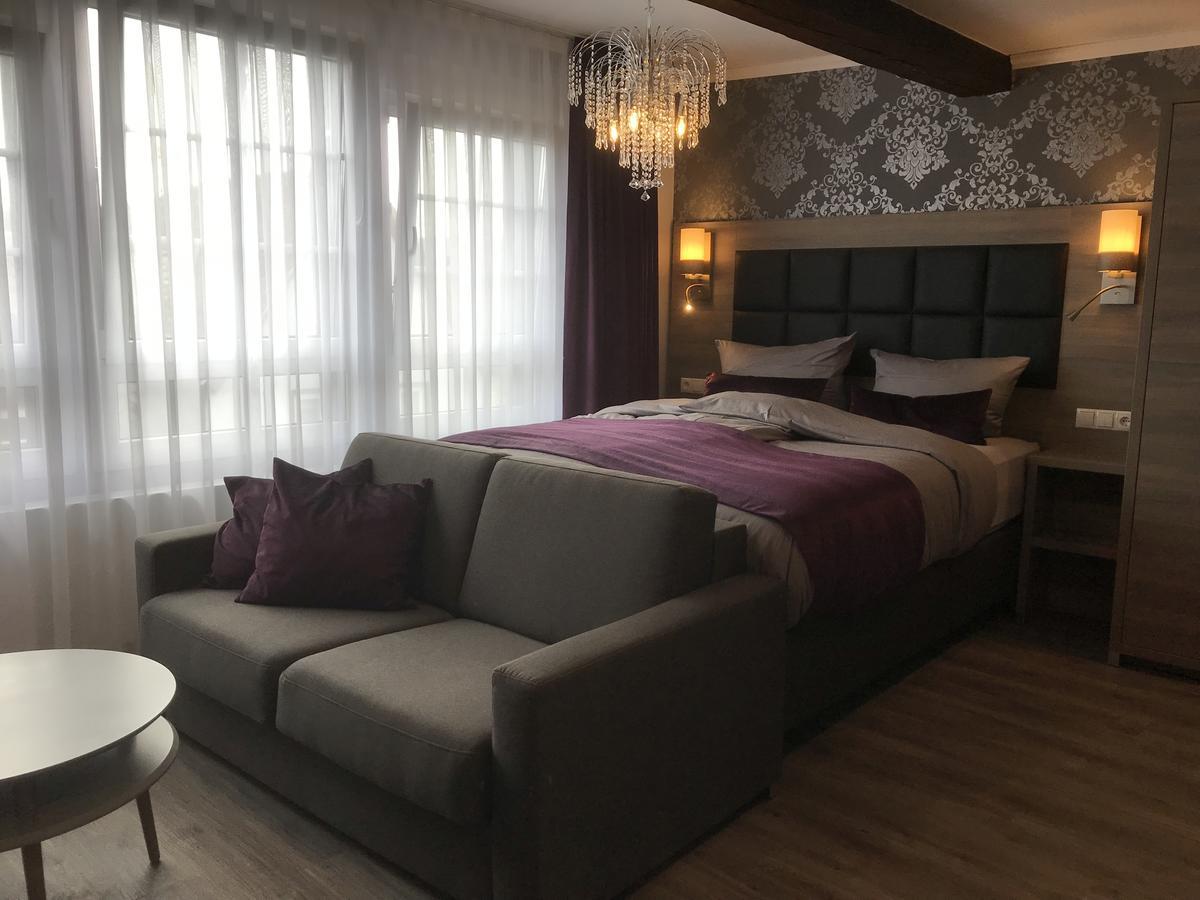 Apartmenthaus Burgenheimat In Rhens Bei Koblenz Esterno foto