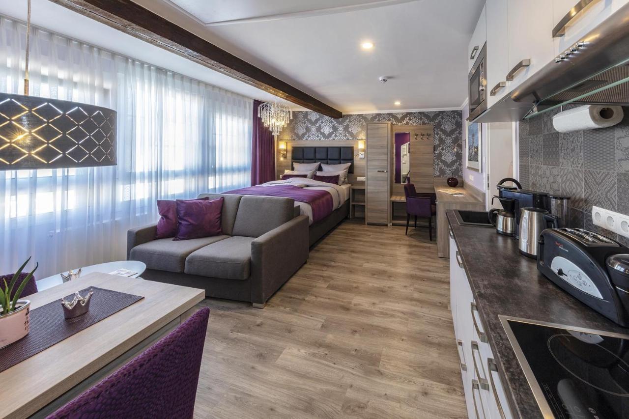 Apartmenthaus Burgenheimat In Rhens Bei Koblenz Esterno foto
