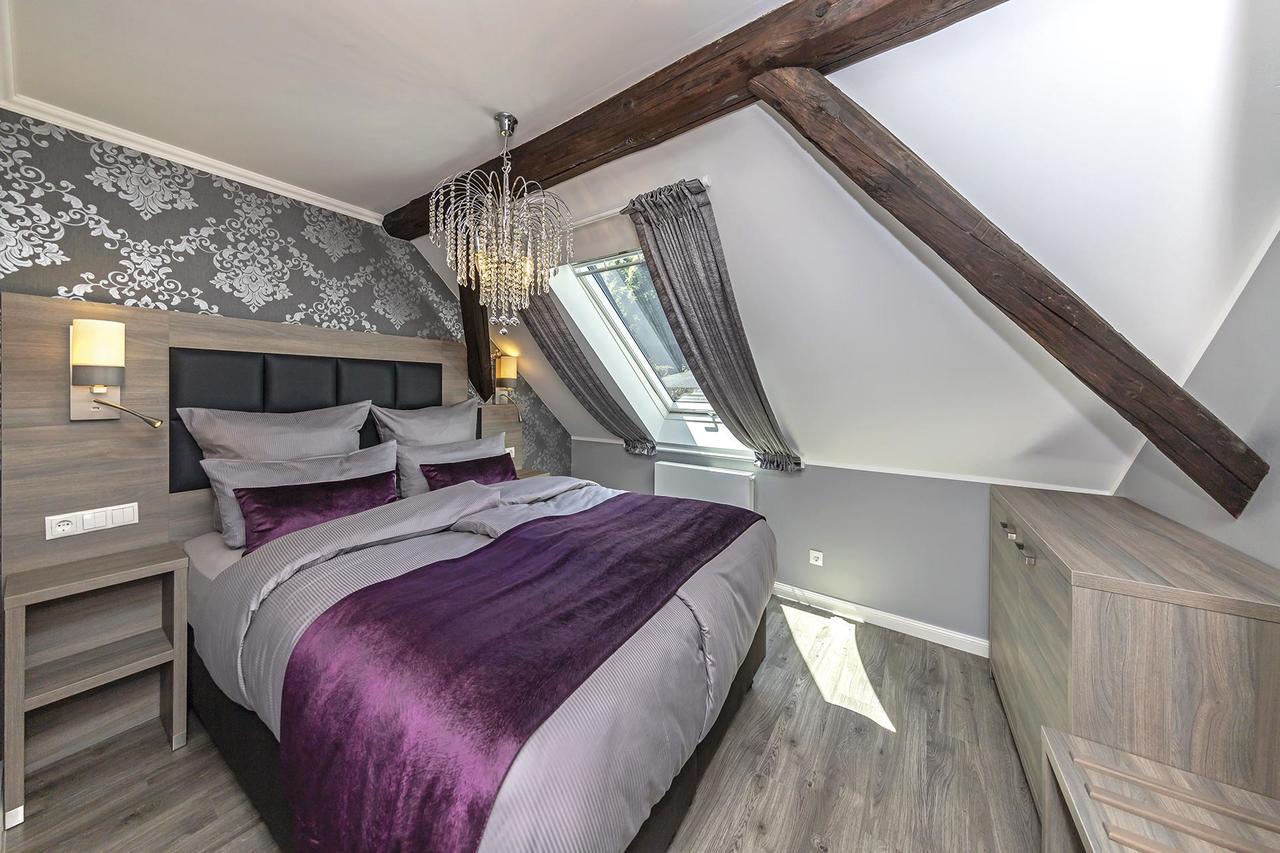 Apartmenthaus Burgenheimat In Rhens Bei Koblenz Esterno foto